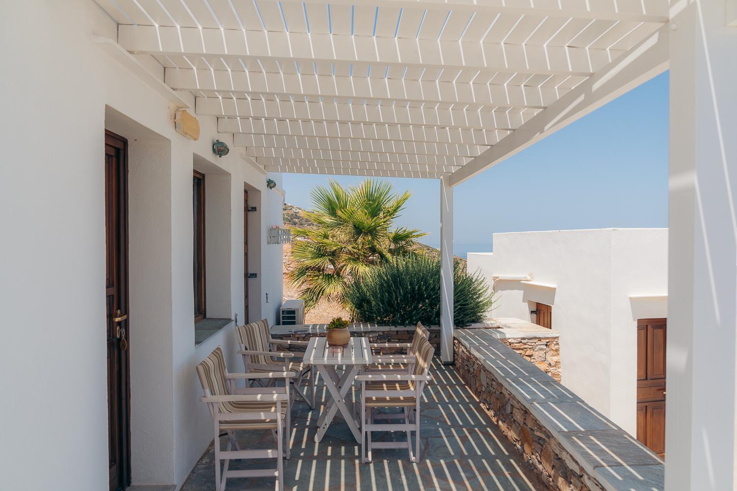 Loukia Apartments Artemonas Екстериор снимка
