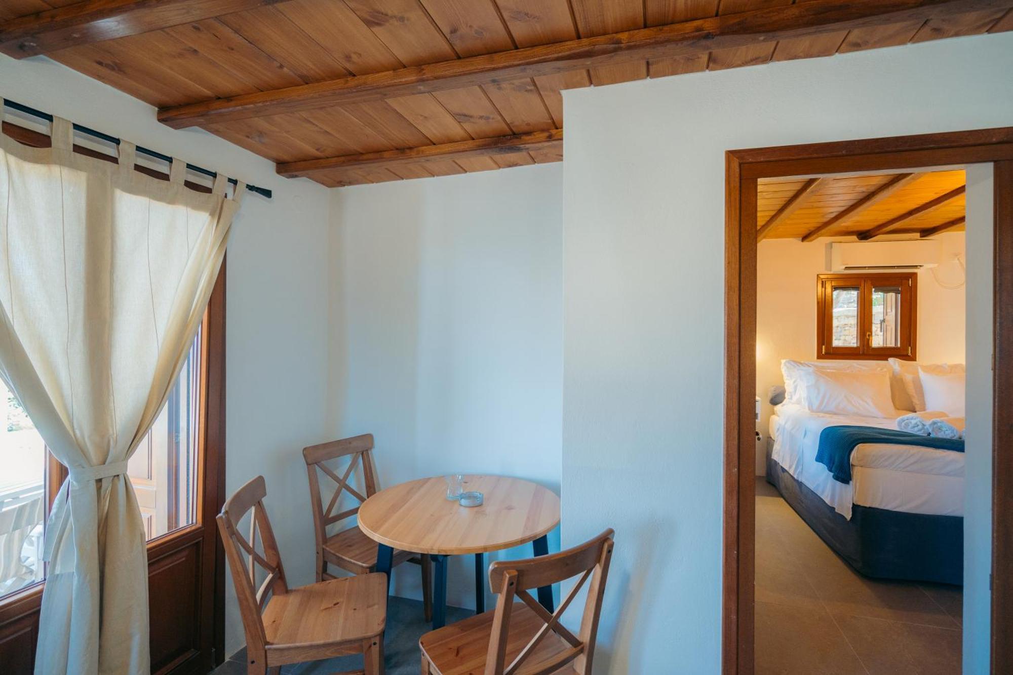 Loukia Apartments Artemonas Екстериор снимка