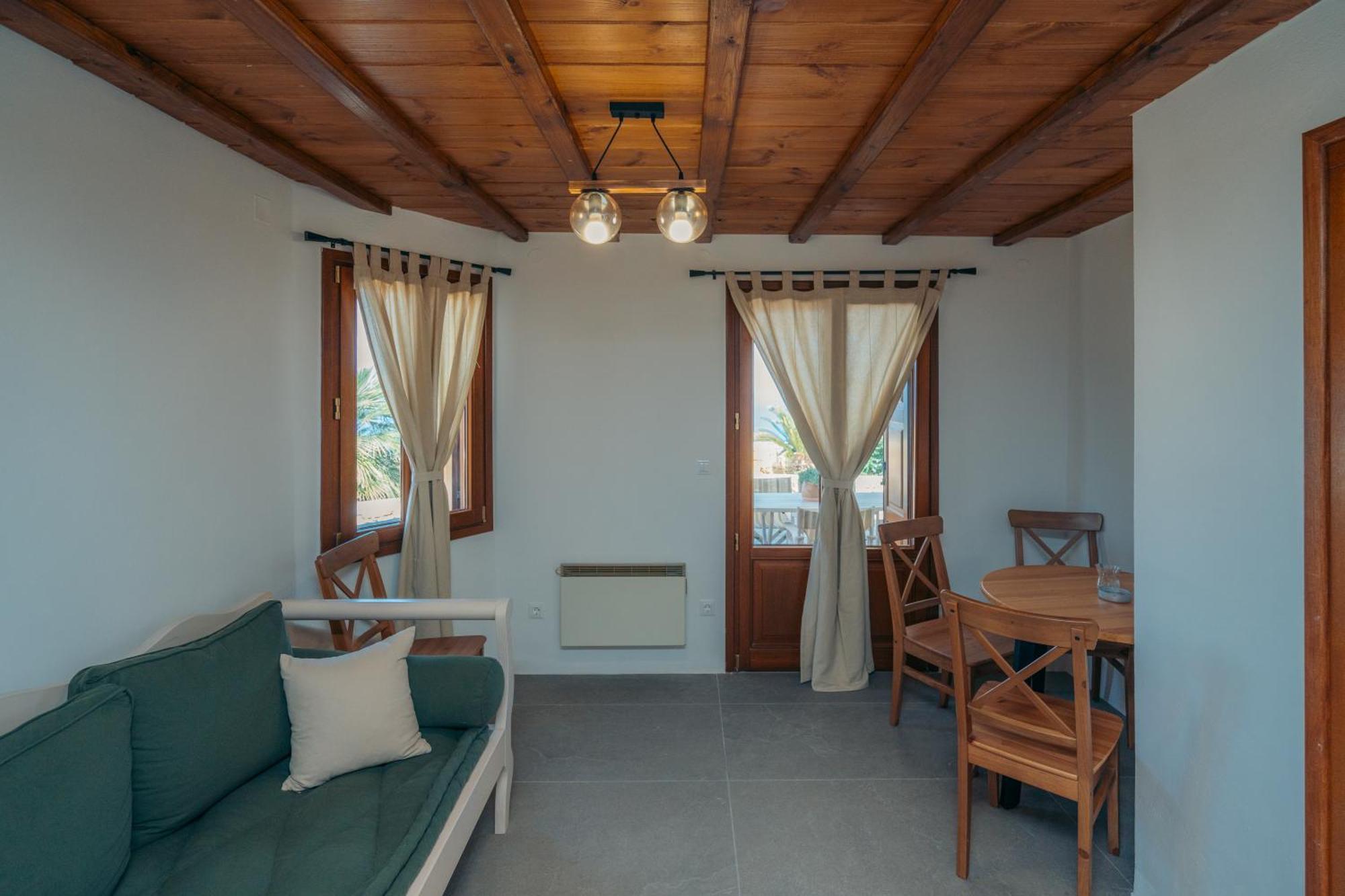 Loukia Apartments Artemonas Екстериор снимка